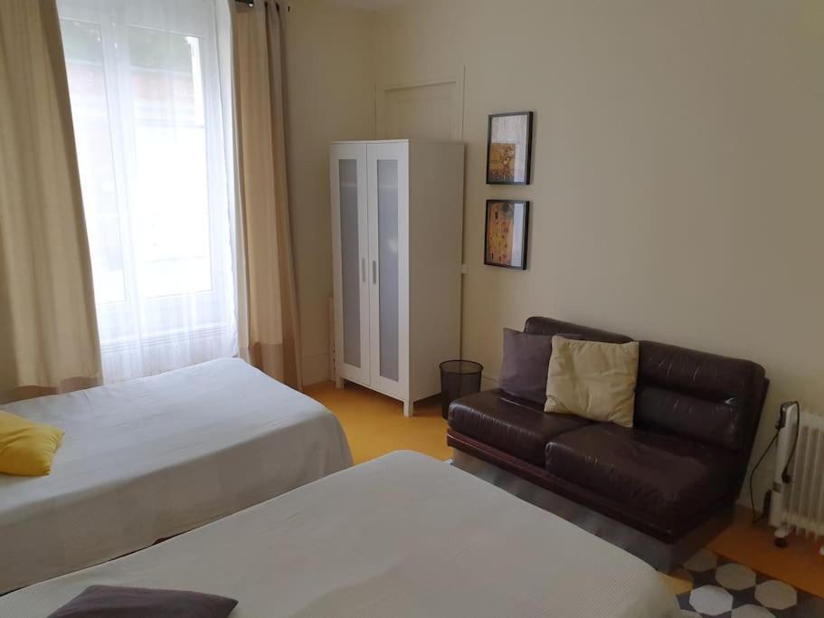 Grand Appartement Proche Cathedrale 4 Pers Reims Extérieur photo